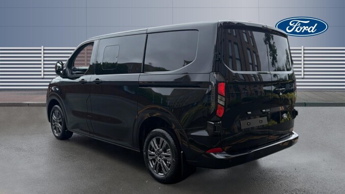 Ford Transit Custom 320 L1 Diesel Fwd 2.0 EcoBlue 136ps H1 Double Cab Van Limited - Image 2